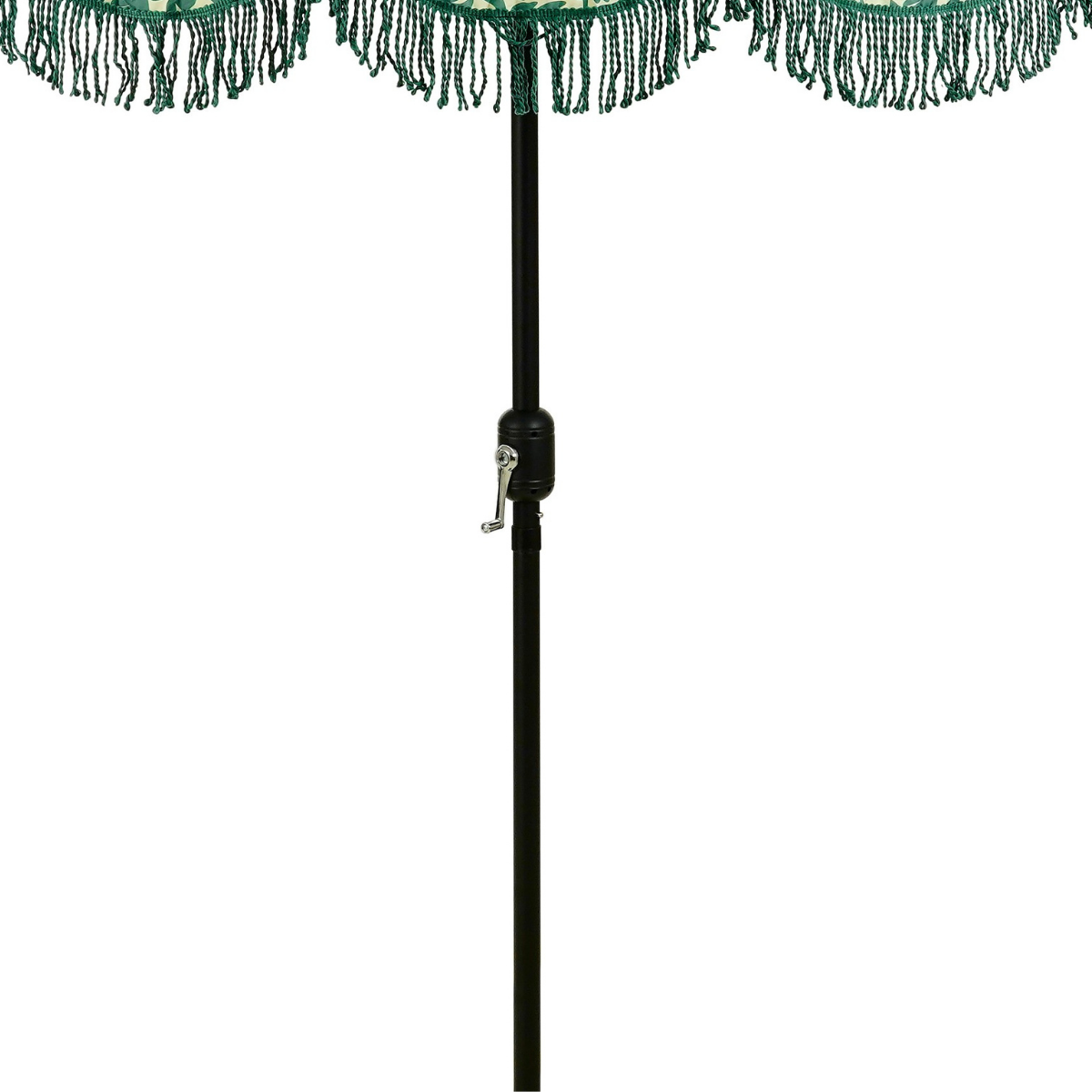 Detail van het handvat van de parasol groen met franjes 235 cm buiten