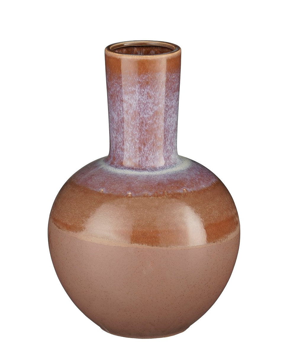 Een terracotta keramieken vaas met een warme, natuurlijke uitstraling. Perfect om gedroogde bloemen of takken in te plaatsen, maar ook prachtig als los decoratief object. De aardse tinten en matte afwerking brengen een rustieke en mediterrane sfeer in elk interieur.
