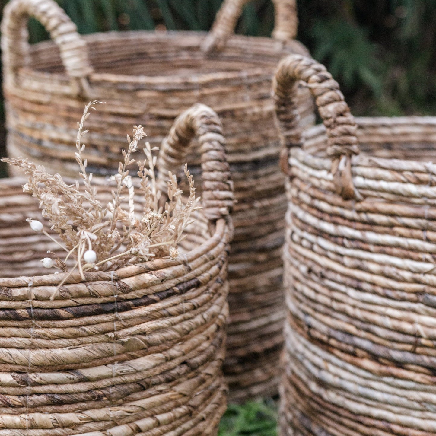 Geweven mand Syailendra