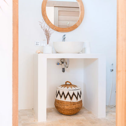 Mand met deksel wit en naturel Palem