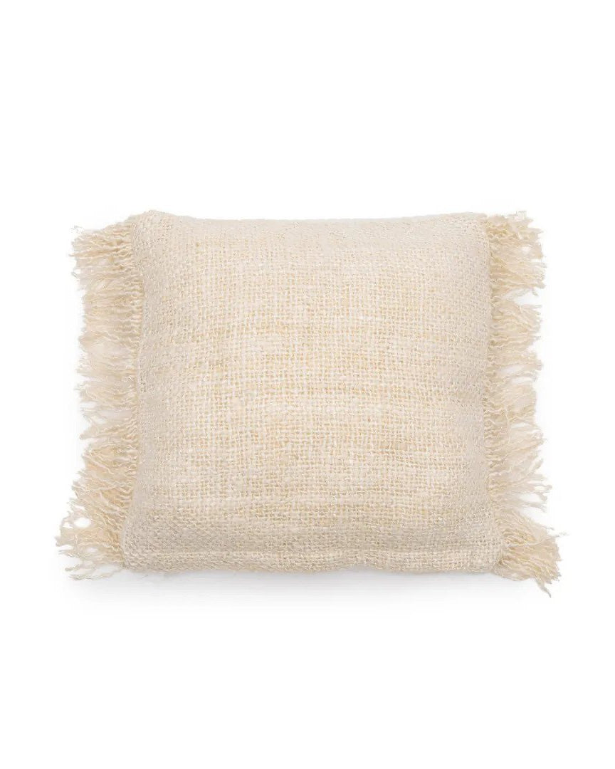 Naturelkleurige boho kussenhoes 40x40 met franjes – vooraanzicht