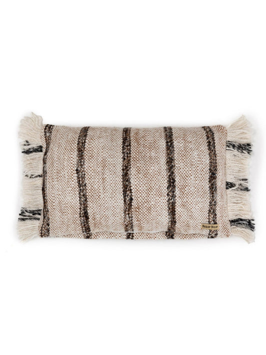 Vooraanzicht van de Oh My Gee boho kussenhoes in boheems wit – 30x50 cm