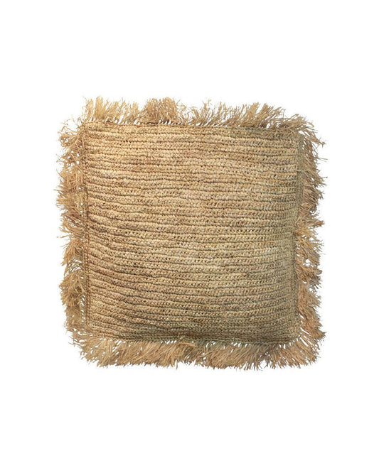 Afbeelding van een vierkante zwarte raffia kussenhoes met franjes.