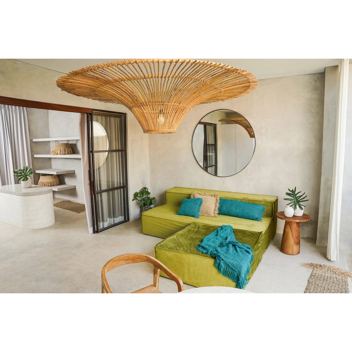 Blauwe katoenen kussenhoes Oh My Gee 35x100 in beachy sfeer in huis