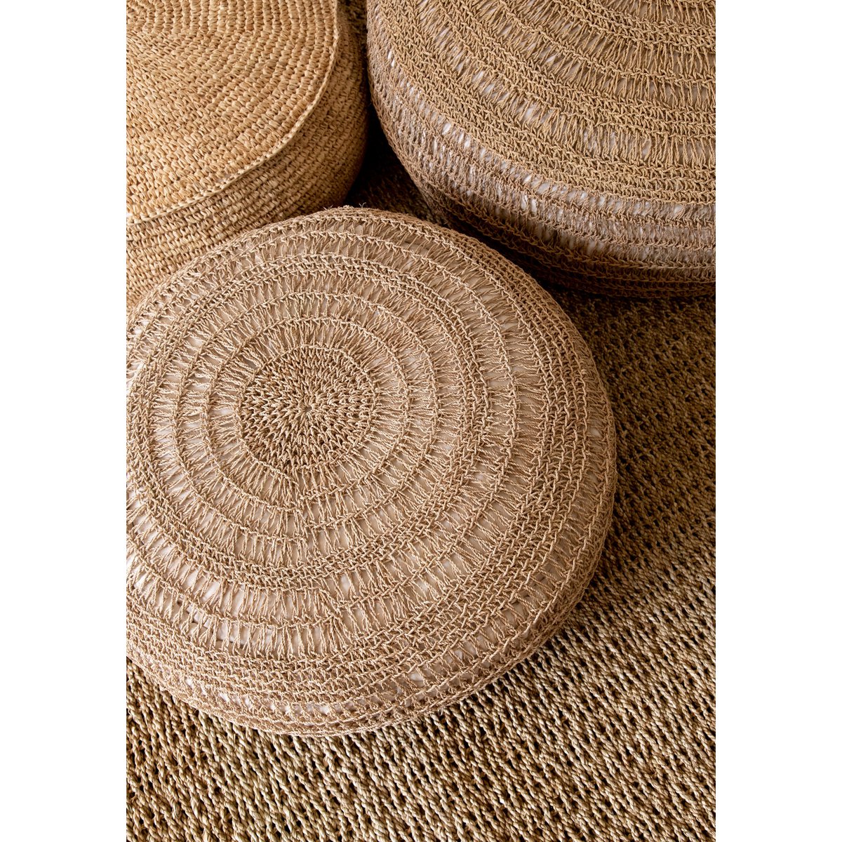 Bruin raffia tapijt 180 X 240 bij raffia manden en poefs