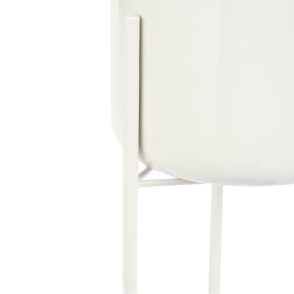 Detail van de ijzeren bloempot op standaard wit 60 cm Colyn