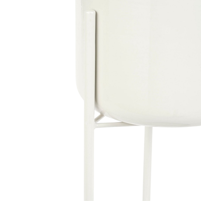 Detail van de ijzeren bloempot op standaard wit 60 cm Colyn