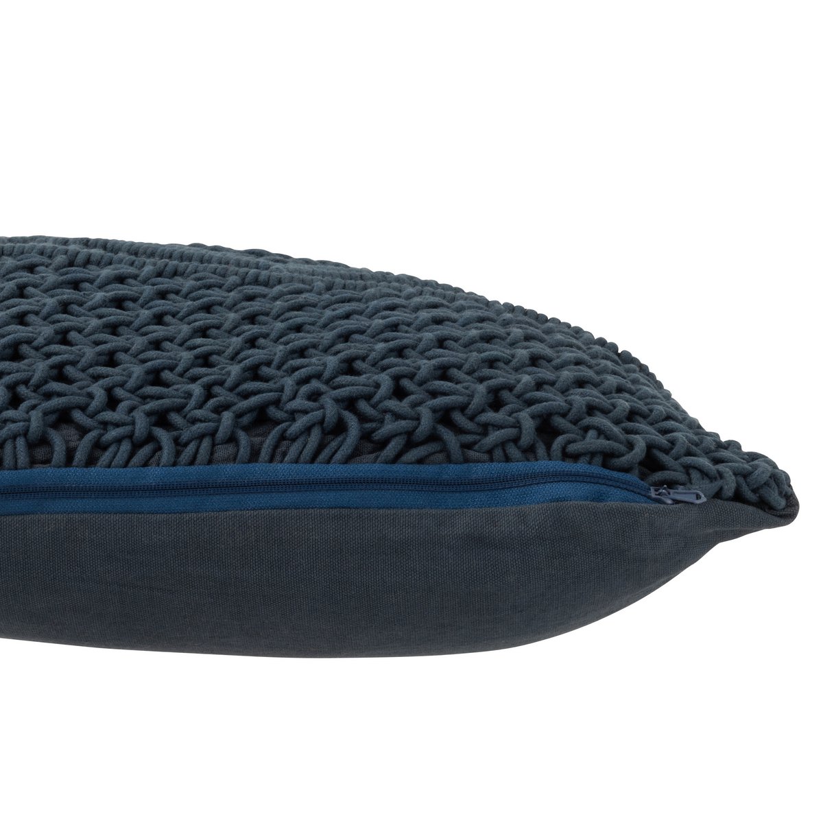 Detail van de rits van de J-line blauwe kussen met patroon