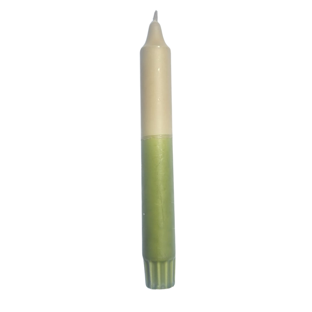 Dinerkaars van Dippy in beige en groen, duurzame kaars