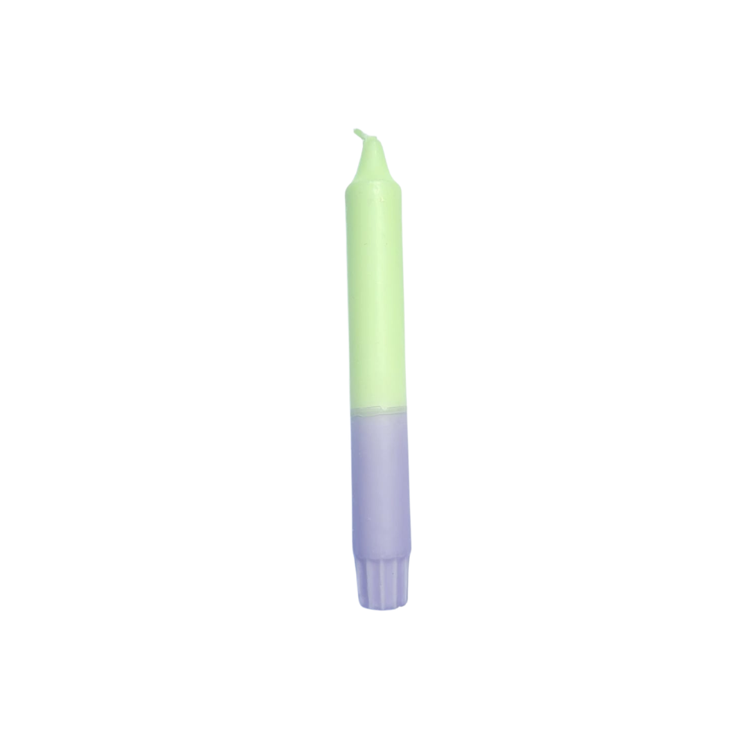 Duurzame kaars in lila en pastelgroen van Dippy