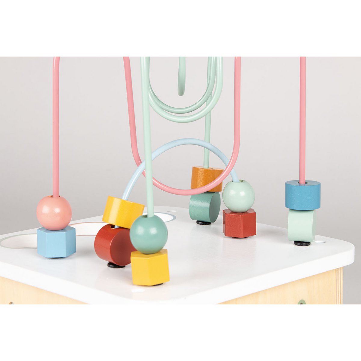 Houten activiteitenkubus Sanna