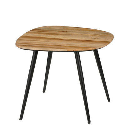 Grote houten bijzettafel met zichtbare houtnerf en metalen poten.