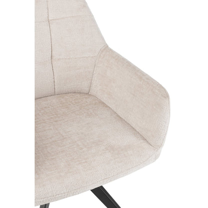 J-Line eetkamerstoel met armleuning beige met detail van de binnenkant van de armleuning 
