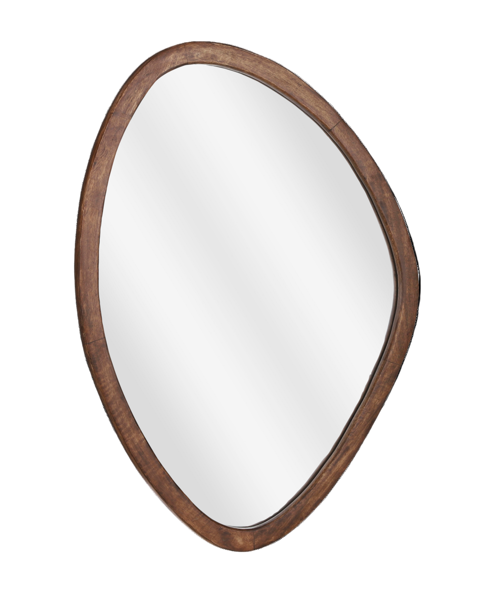 Een unieke wandspiegel met een natuurlijke, asymmetrische vorm en een warme houten omlijsting. Het organische design maakt elk interieur zachter en geeft karakter aan de ruimte.
