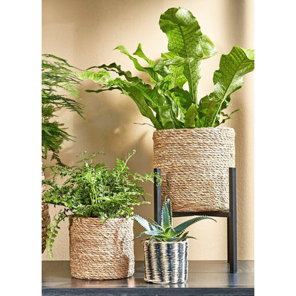 Metalen plantenstandaard zwart 39,5 cm Ascot binnen in een kamer met verschillende potten en planten