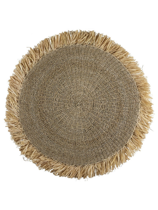 Rond vloerkleed van zeegras Dasa op wit achtergrond