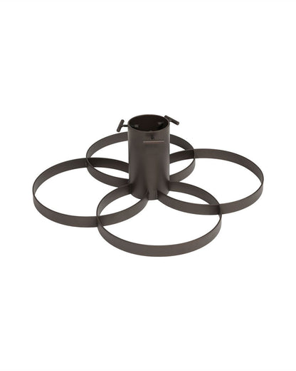 Zwarte metalen kerstboomstandaard met rond design – stevige standaard voor natuurlijke kerstbomen.
