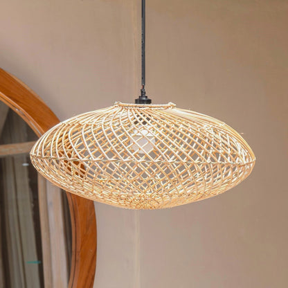 Rotan lampenkap Arana voor een raam