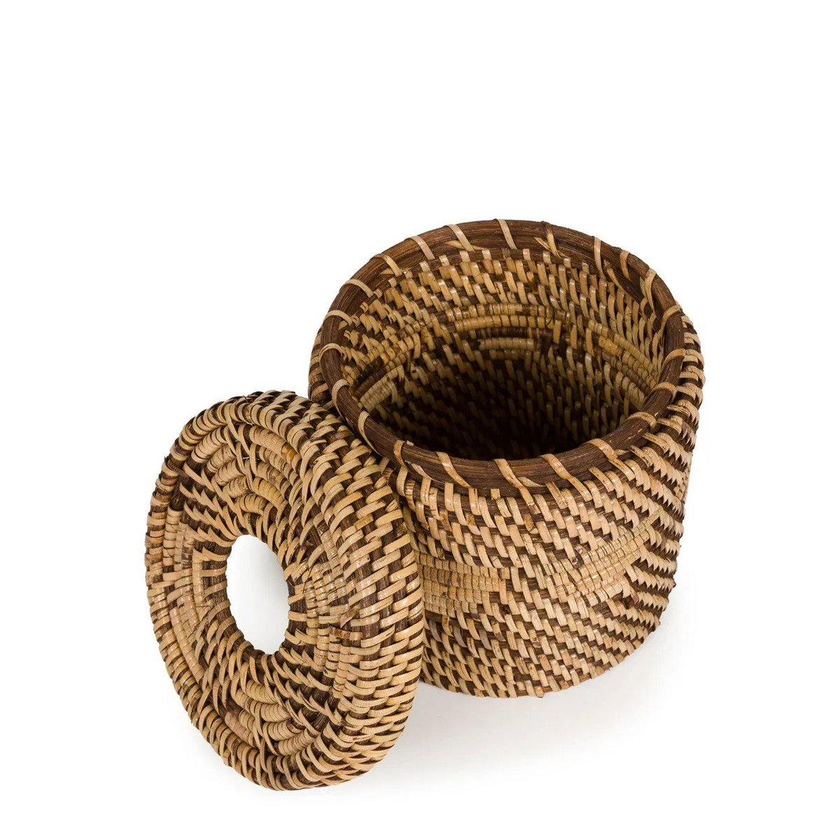 Rotan tissuehouder naturel rond met deksel ernaast van de bovenzijde gezien