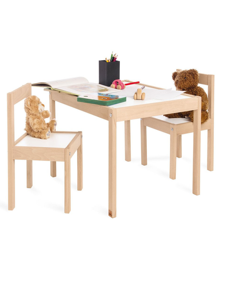 Houten Tafel- en stoelenset Olaf op een wit achtergrond, perfect voor kinderen om op de spelen