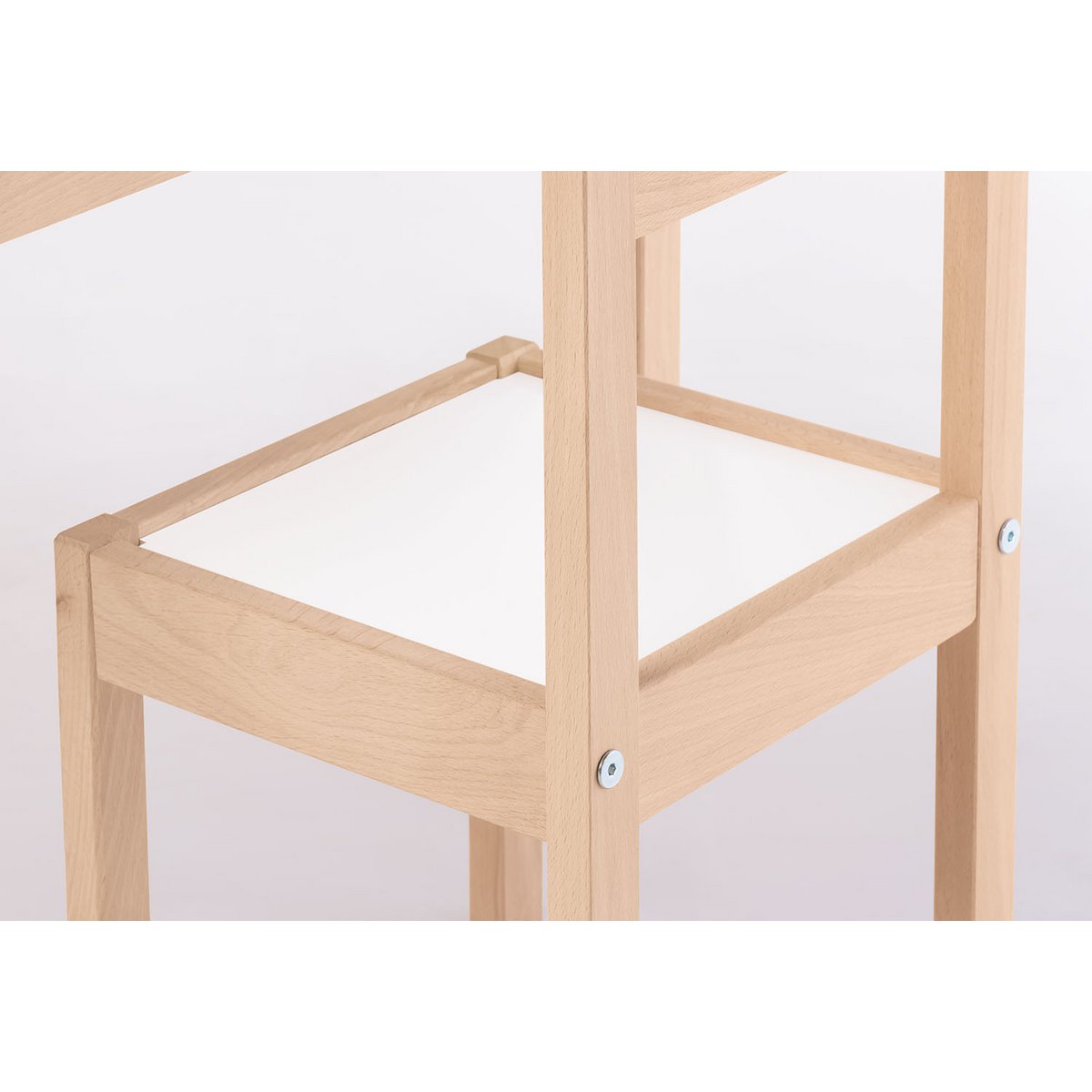 Closeup detail van de houten Tafel- en stoelenset Olaf