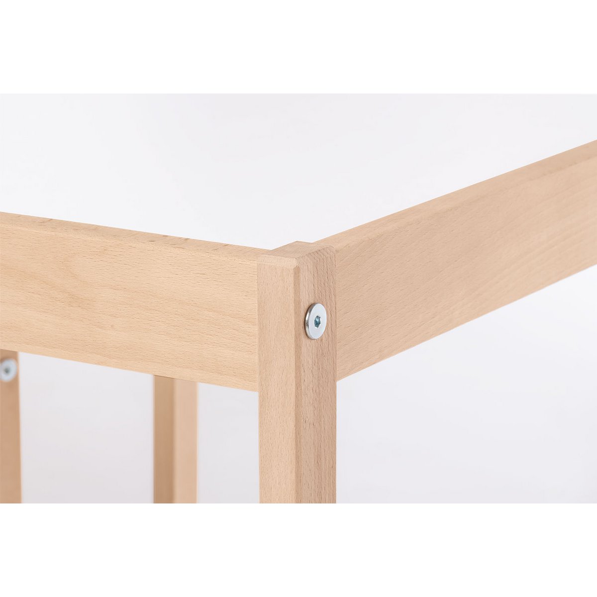 Closeup detail van de houten Tafel- en stoelenset Olaf
