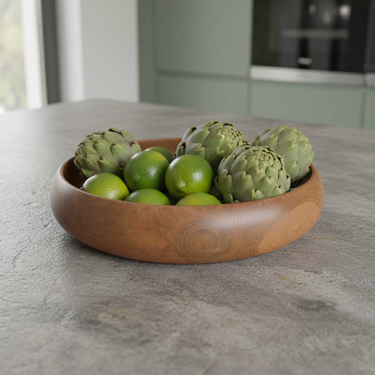 Teakhouten schaal naturel rond 37 cm Sera met groen fruit erin op stenen aanrecht
