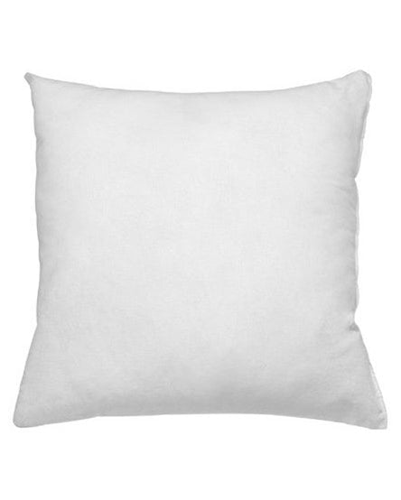Wit binnenkussen 50x50cm op wit achtergrond, gemaakt van polyester
