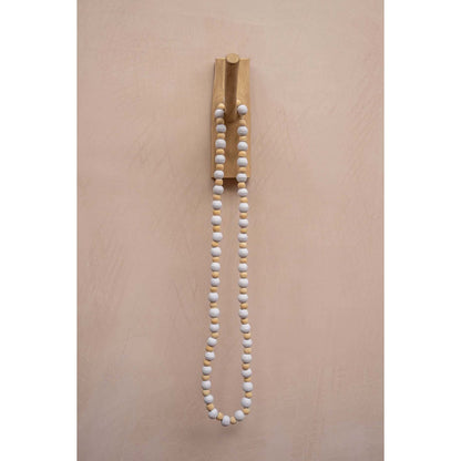 Canggu ketting gestyled in een natuurlijk boho interieur