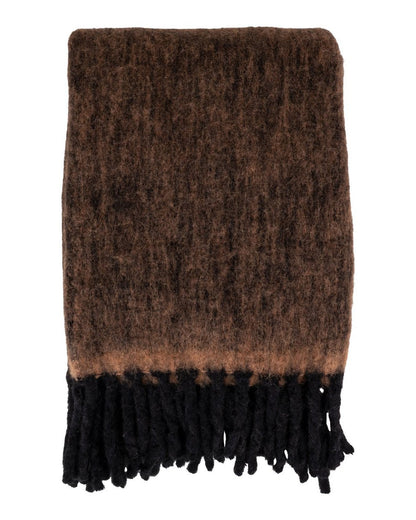 Bruine wollen plaid met zwarte franjes – warme en stijlvolle woondeken van zachte wol.