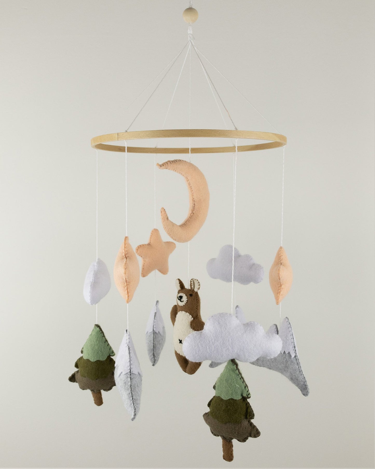 Bruine Beer Muziekmobiel