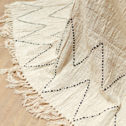 Boho plaid of sprei met franjes en motief Linggah