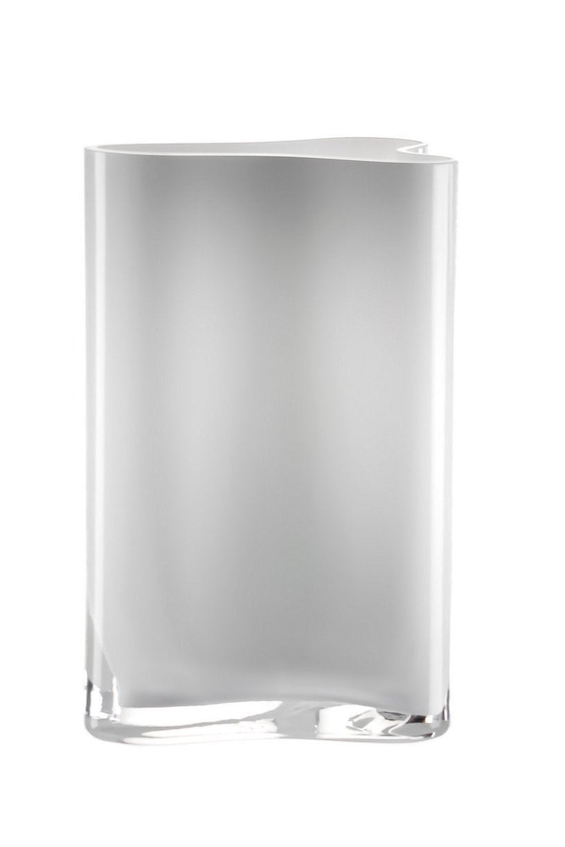 Productfoto hoge witte glazen vaas