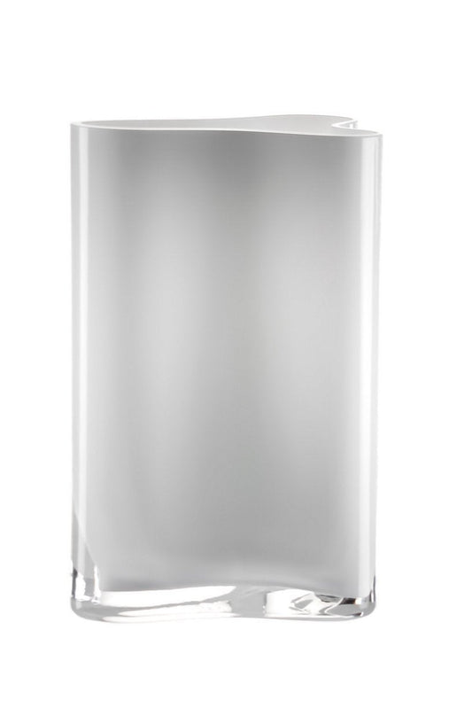 Productfoto hoge witte glazen vaas