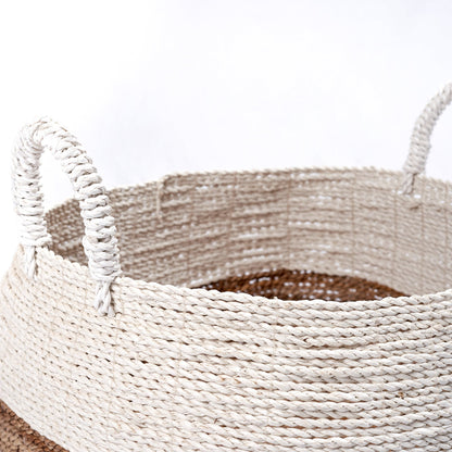 Closeup detail van onze witte mand met naturel Majalengka