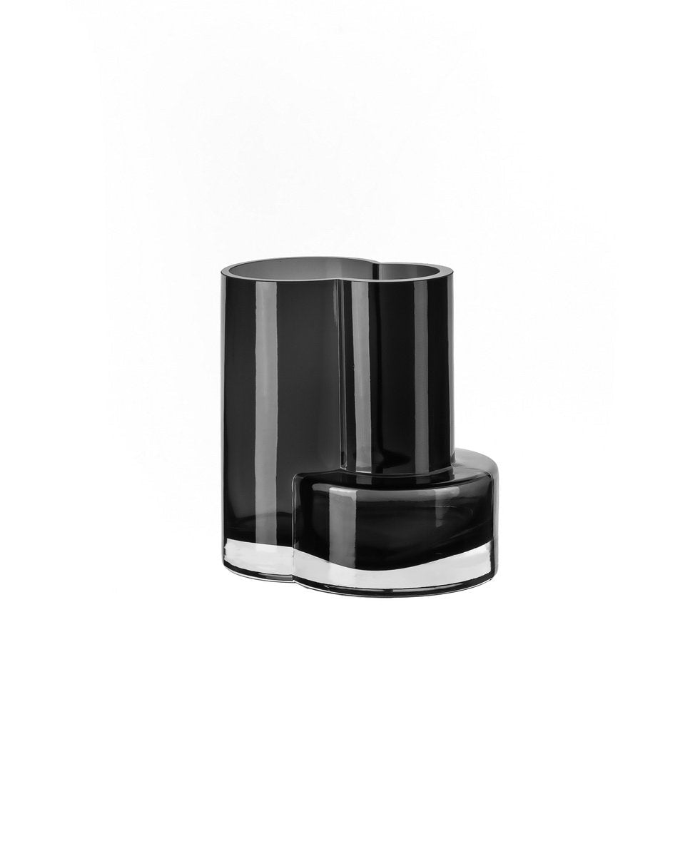 Productfoto geometrische zwarte glazen vaas Fusio