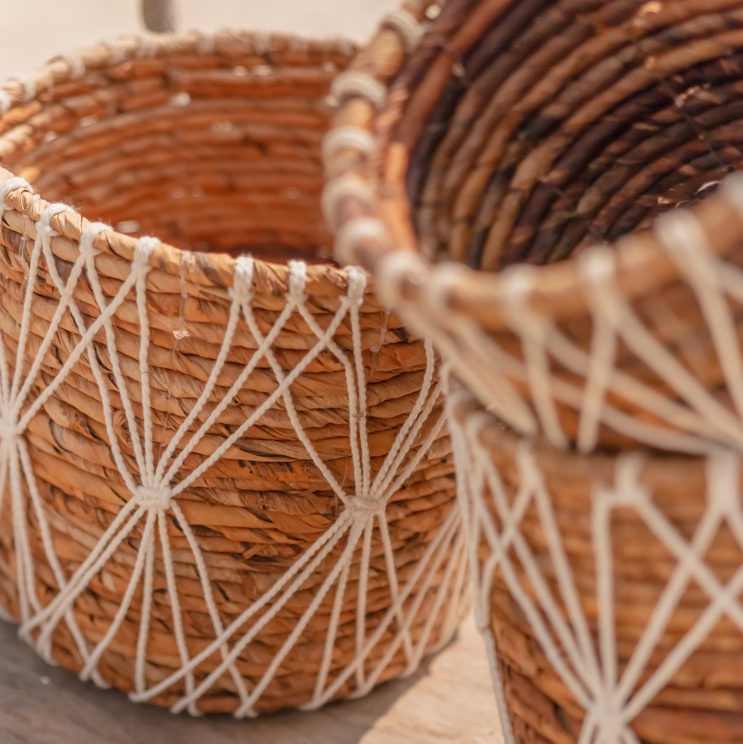 Sfeerfoto Geweven mand Muko closeup detail