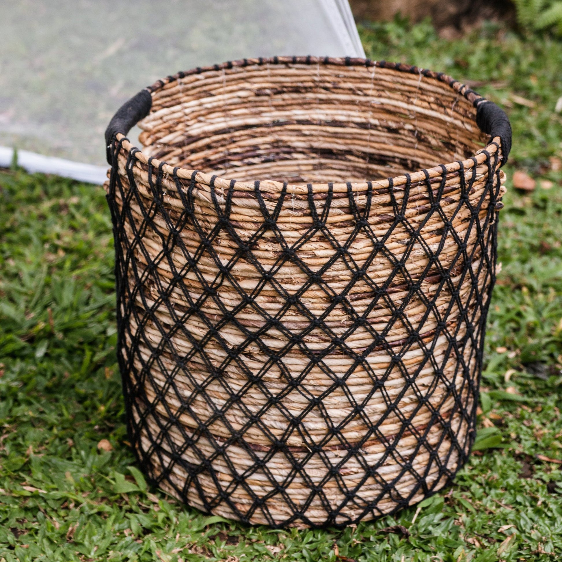 Sfeerfoto Geweven mand Pura closeup