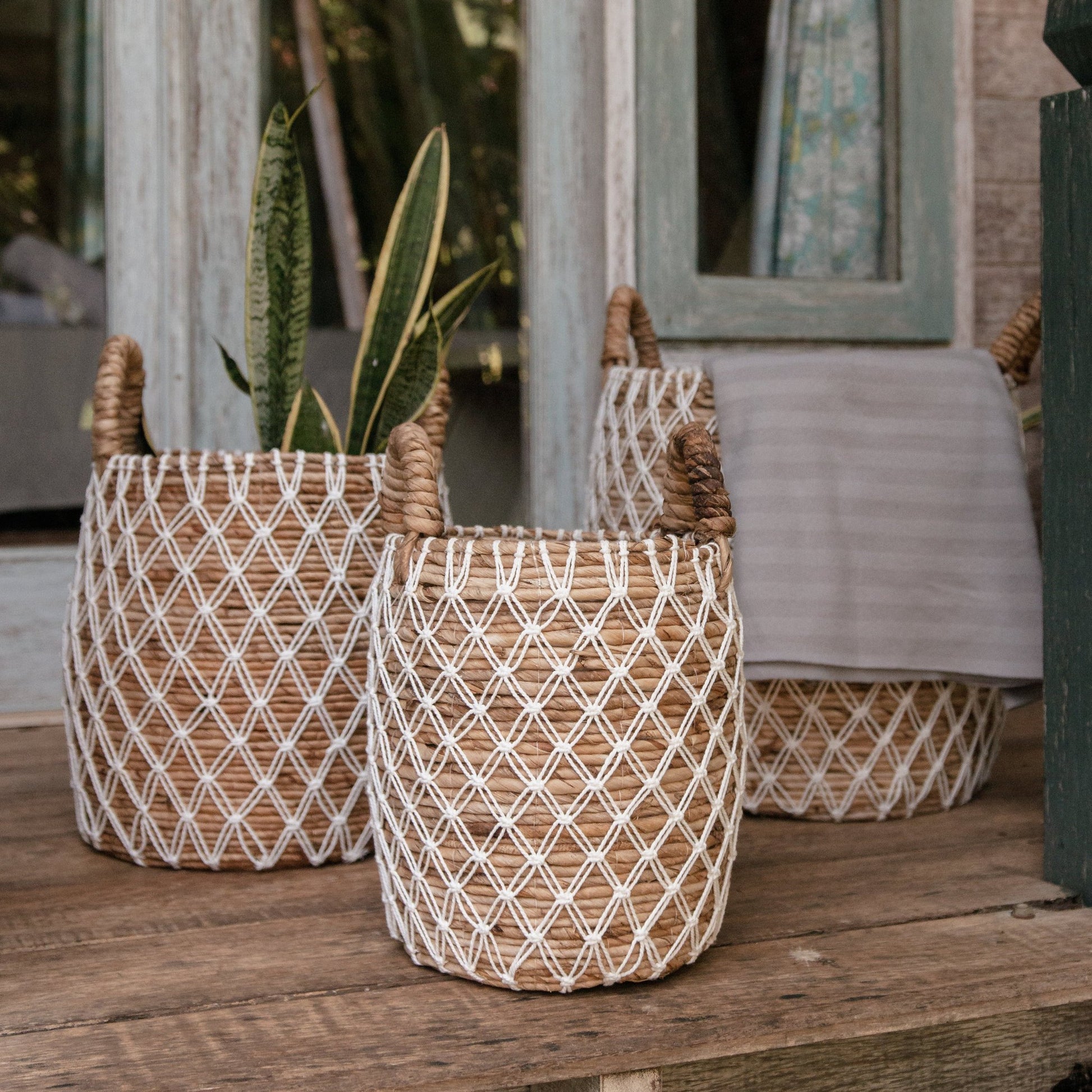 Sfeerfoto Geweven manden Kubu