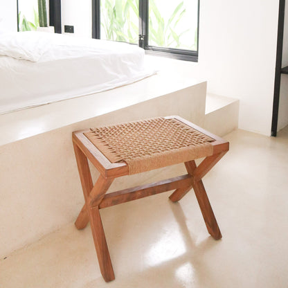 Sfeerfoto Houten kruk Indra