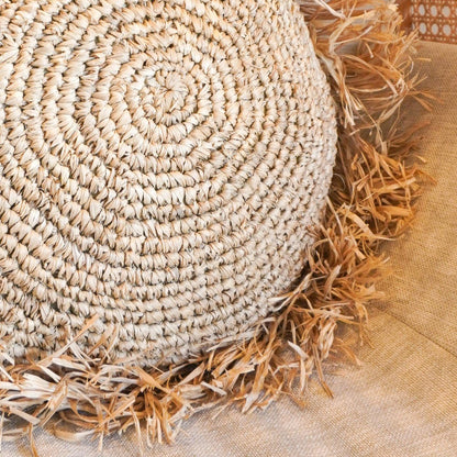 Sfeerfoto Raffia kussen Tarakan closeup detail